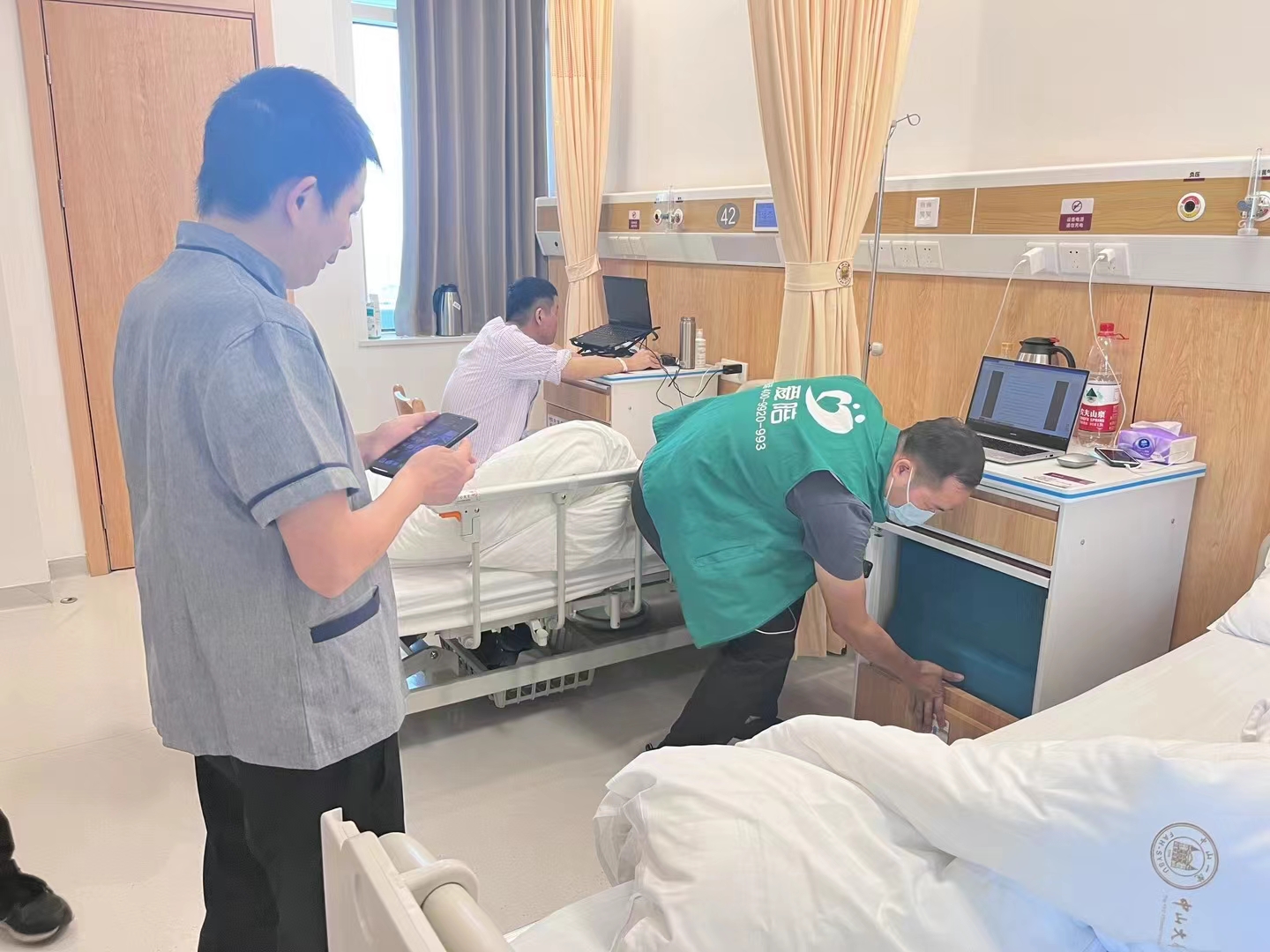 广州爱陪:共享陪护床技术实力、标书经验与全周期服务三重保障